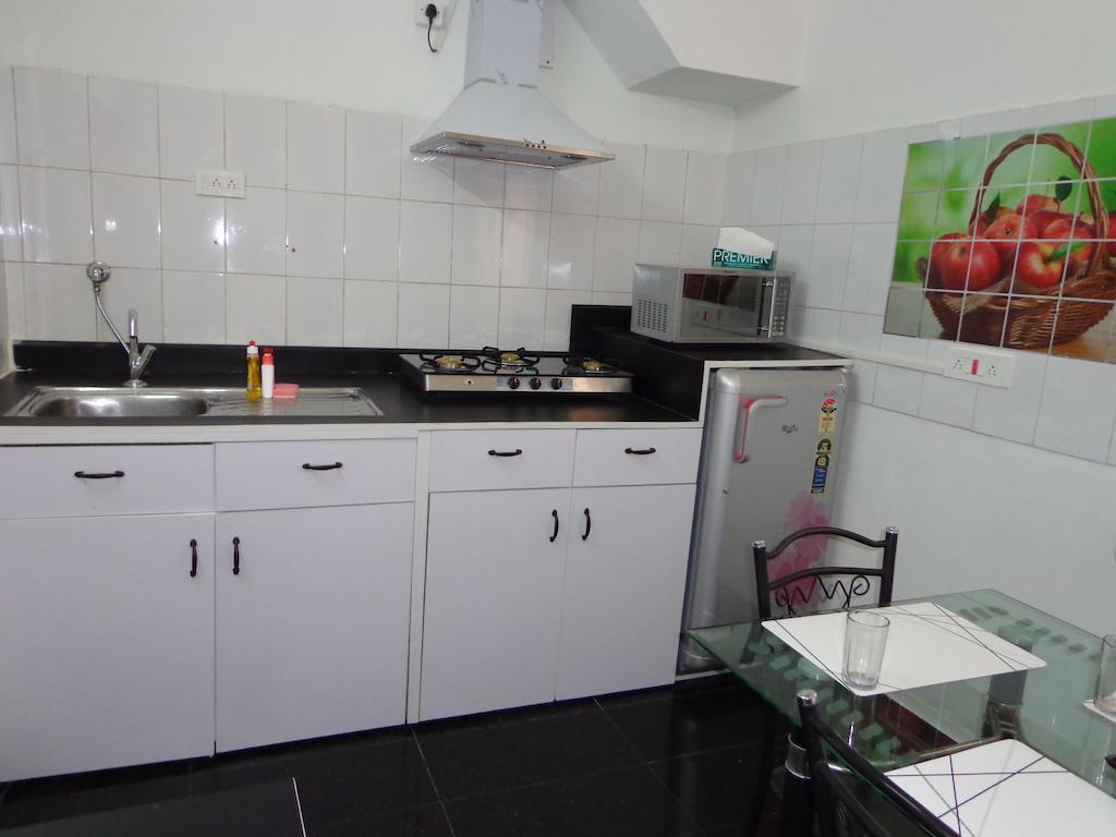 Remisha Service Apartments Chennai Phòng bức ảnh