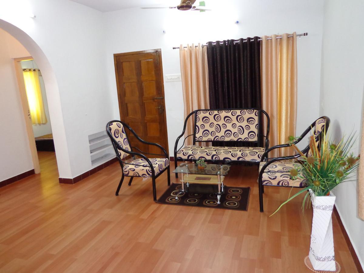 Remisha Service Apartments Chennai Phòng bức ảnh